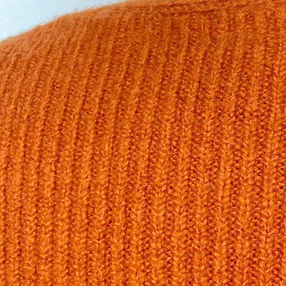 Nwt * Treasure & Bond V-Neck Oversized Ribbed Stitch Sweater In Rust — image 8 of 8